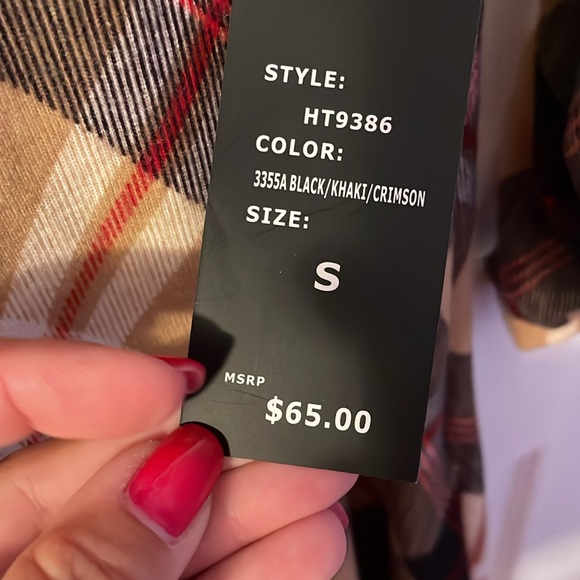 Plaid soft dress size S with removable scarf - Picture 6 of 8